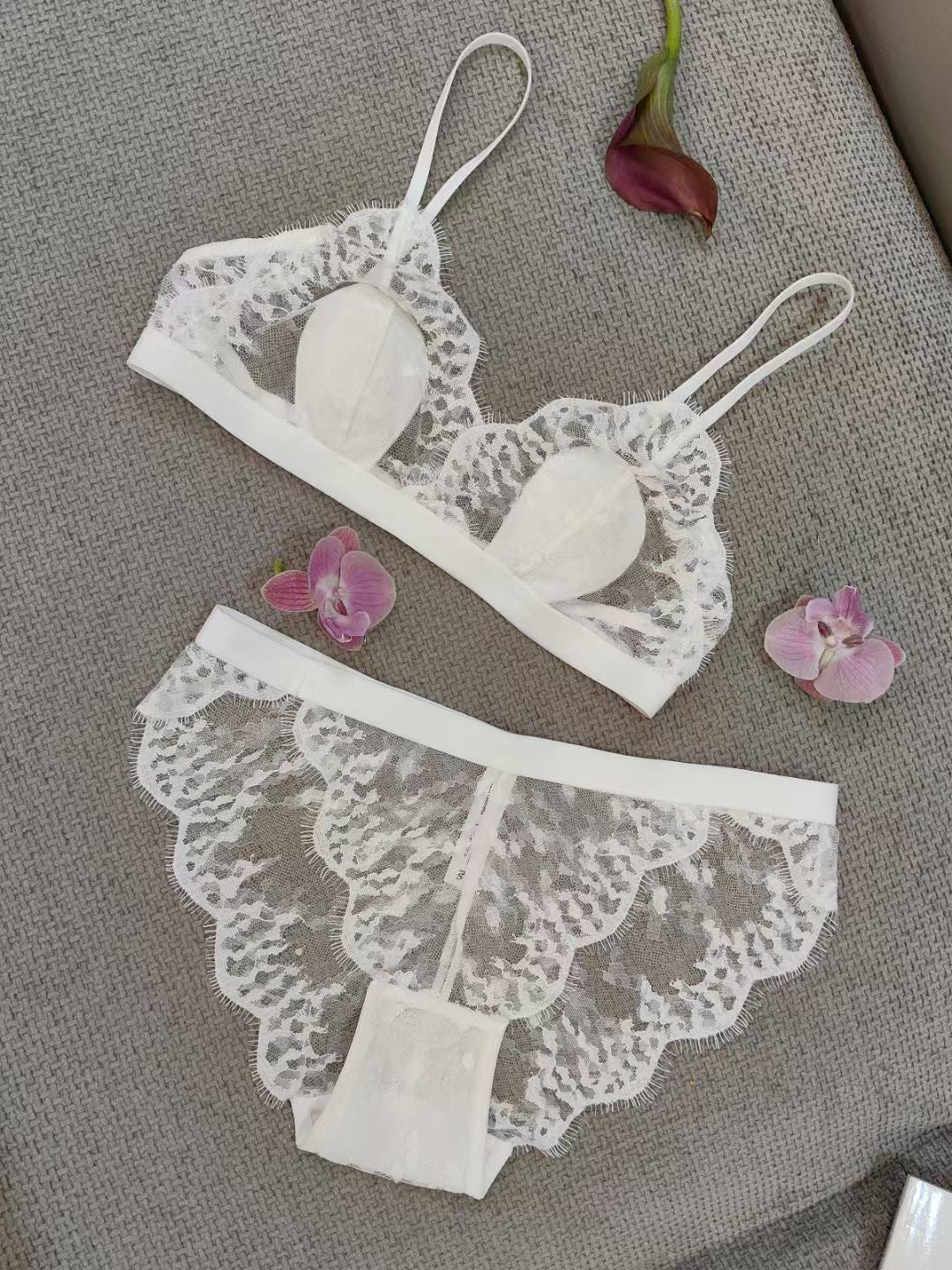 Simple Lace Bralette set