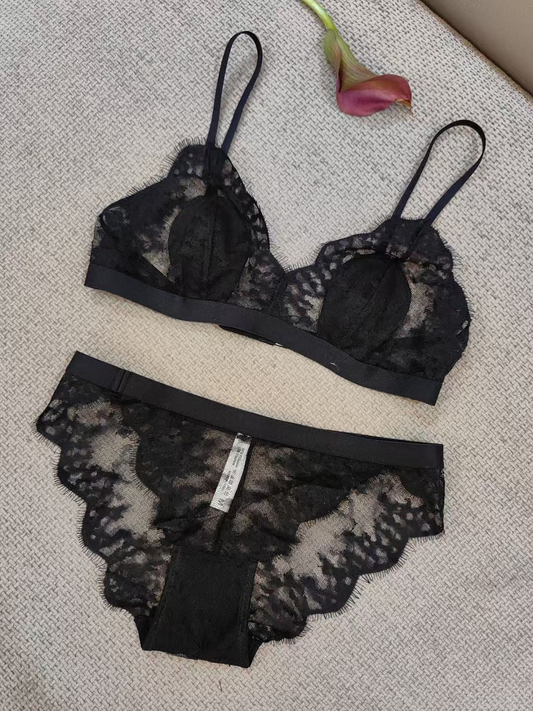 Simple Lace Bralette set